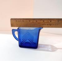 Vintage Hazel Atlas Blue Chevron Pressed Glass Creamer, Vintage Art Deco Milk Pitcher