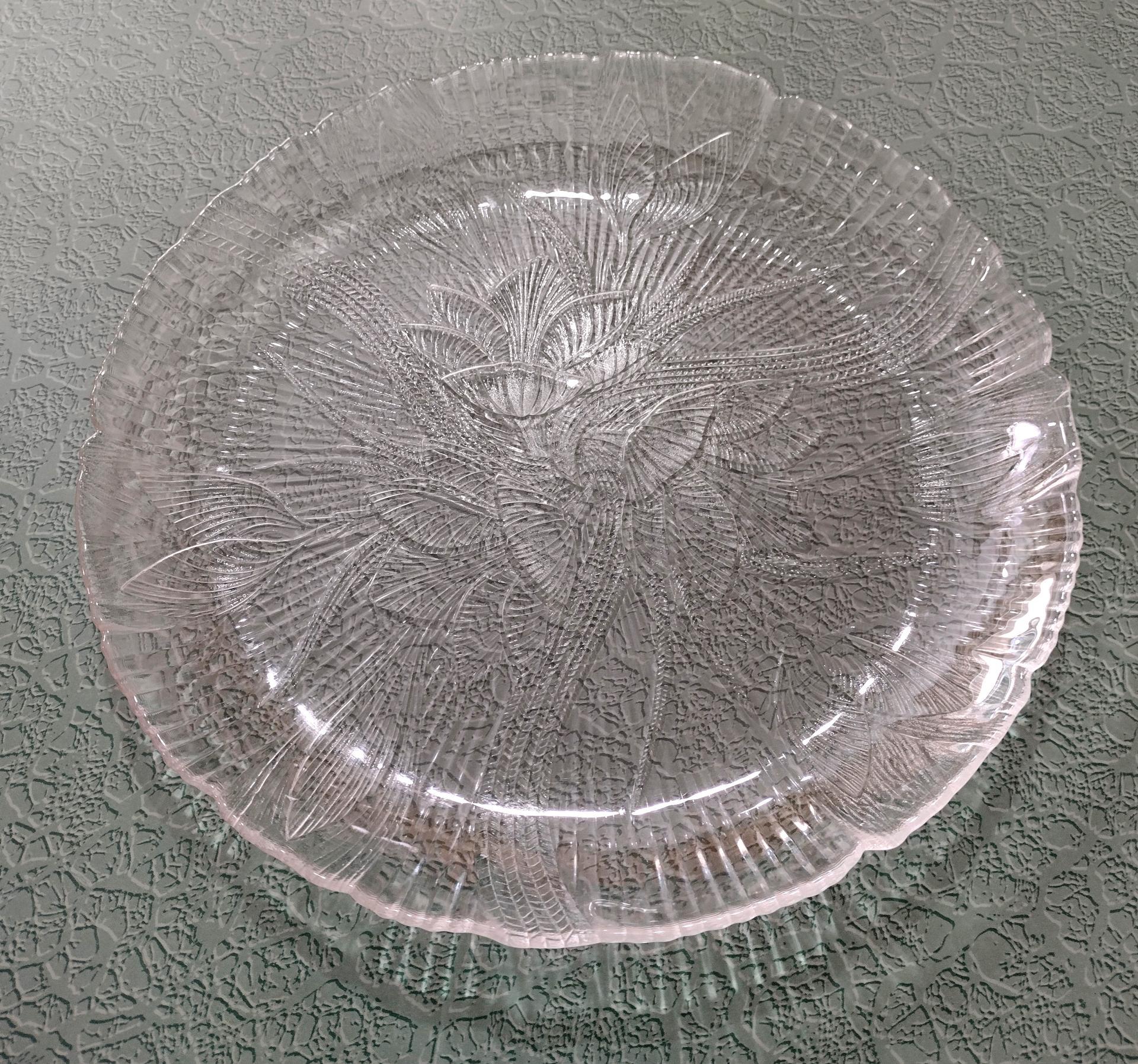 Vintage Arcoroc Canterbury Crocus 10.75 Inch Clear Glass Dinner Plates, Set of 4