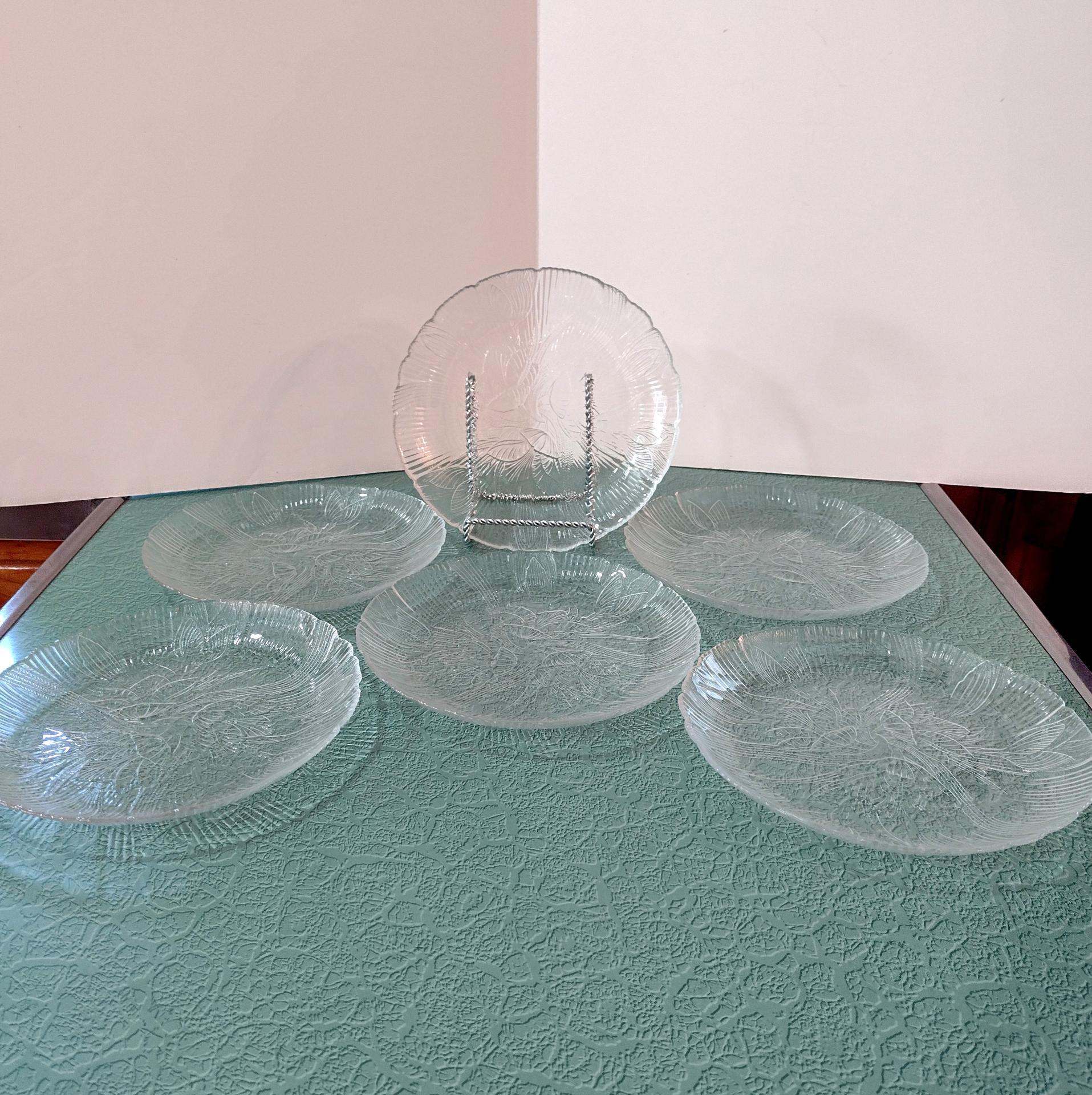 Vintage Arcoroc Canterbury Crocus 7.5 Inch Clear Glass Salad Dessert Plates, Set of 6