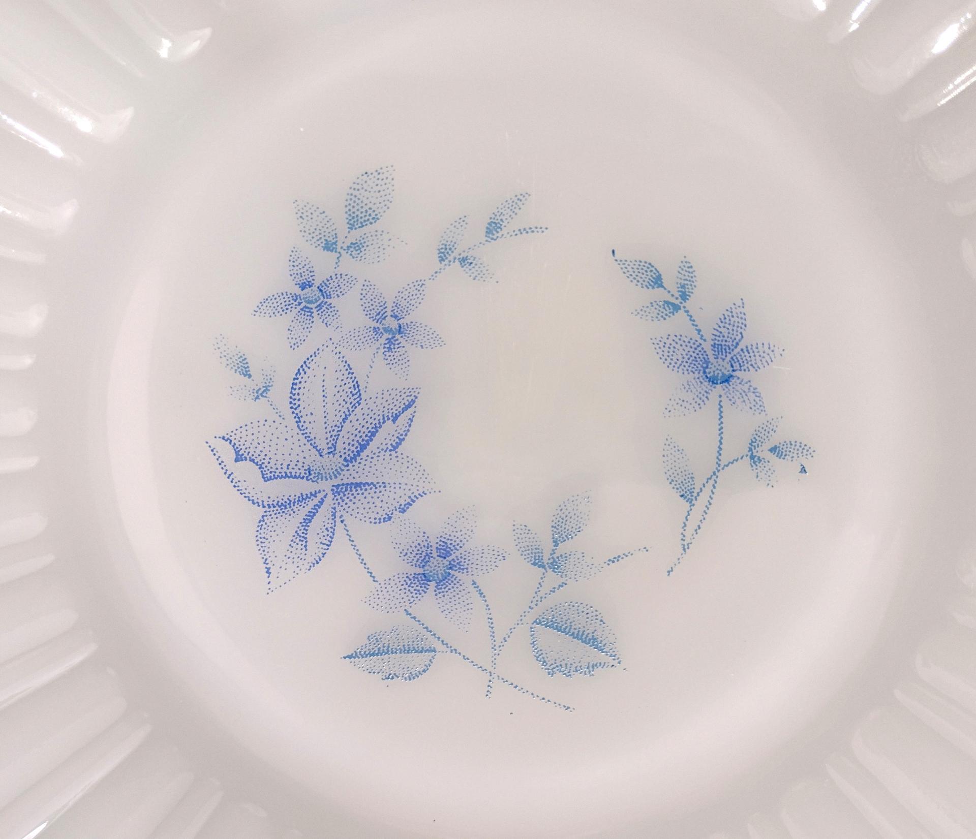 Vintage Termocrisa Blue Dot Floral 7 Inch Salad / Dessert / Bread Plates, Set of 4