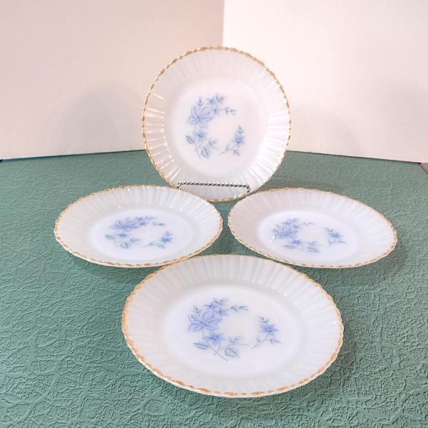 Vintage Termocrisa Blue Dot Floral 7 Inch Salad / Dessert / Bread Plates, Set of 4